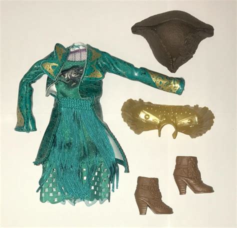 Disney Descendants 2 Uma Signature Doll Outfit Green Dress Clothes ...