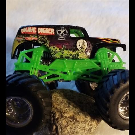 Mattel Toys Mattel Hot Wheels Monster Jam Grave Digger Collectible Trucknumbering In Pic