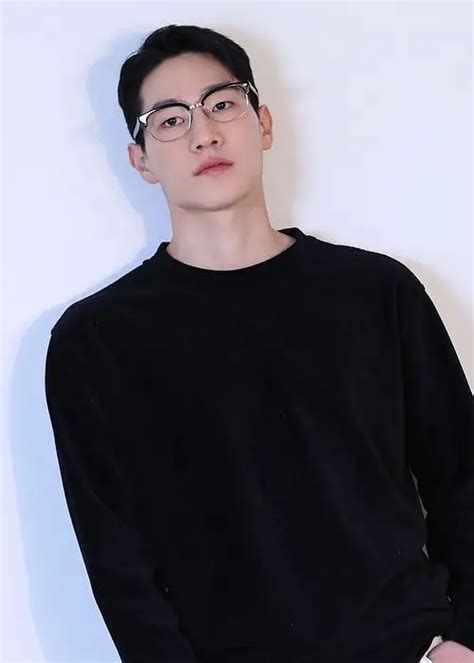 Noh Sang-Hyun: Biography, TV Shows List - WeGreen Entertainment