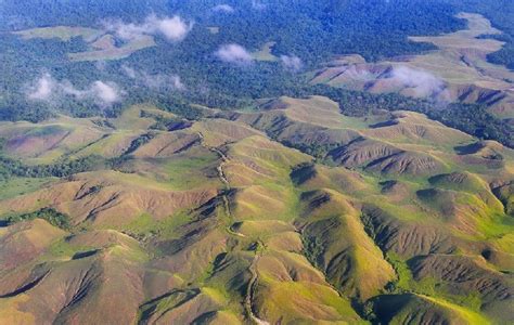 Objek Wisata Papua Yang Tidak Kalah Keren Dari Raja Ampat Pegi Jauh