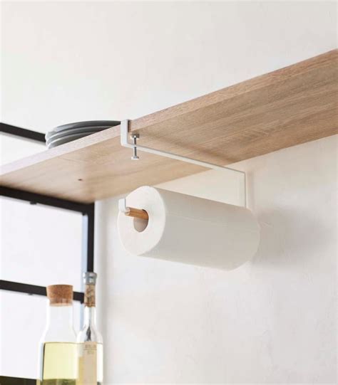 The Ingenious Paper Towel Holder That Takes Up Zero Space (It's Stylish ...