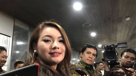 Merasa Dihina Verbal Hillary Brigitta Lasut Polisikan Komika Mamat