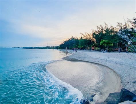 Waktunya Liburan Ini Rekomendasi Wisata Pantai Di Lampung