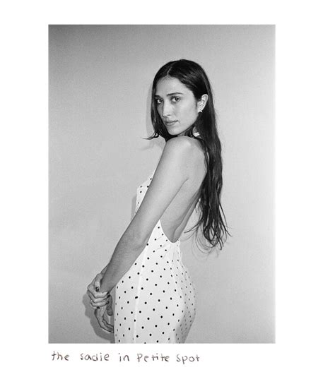 Hot Sexy Amelia Kring Bikini Pics