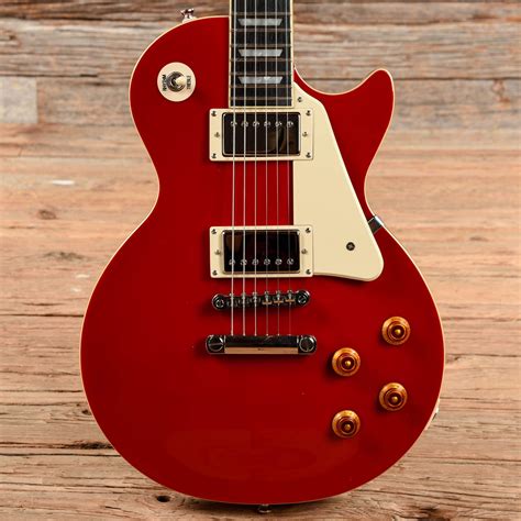 Red Electric Guitar Les Paul