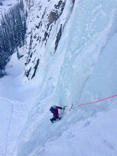 Weeping Wall Wi 3 5 180m Canadian Rockies Alpine Guides