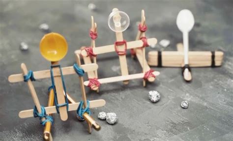 10 Classic and Effective ways to Build Catapults from Popsicle's