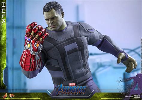 再現浩克彈指姿態 Hot Toys MMS558 復仇者聯盟終局之戰浩克 Hulk 1 6 比例人偶作品