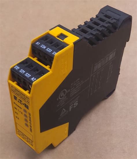 EATON ESR5 NO 31 24AC DC SAFETY RELAY DUAL CHANNEL USED SALES DEMO EBay