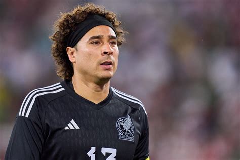 Guillermo Ochoa La historia de un héroe del futbol nacional ESTO en