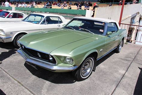 Lime Gold 1969 Ford Mustang