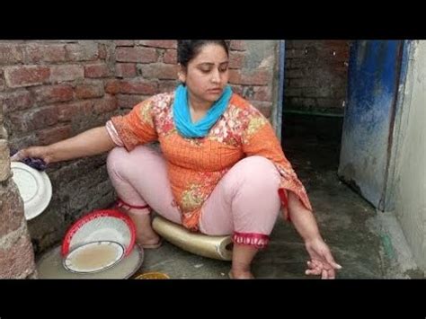 Aj Maine Ghar Ky Bartan Dhoy Pakistani Housewife Daily Routine Work