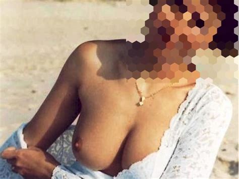 Une femme mature pleine de vie est en recherche dun homme prêt à se lancer dans un plan sexe