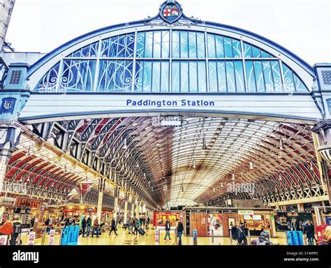 Paddington Train Station In London The Main Entrance Stock Photo Alamy