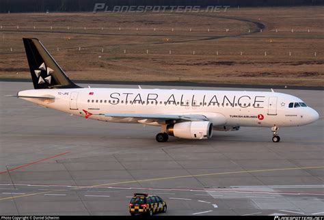 TC JPE Turkish Airlines Airbus A320 232 Photo By Daniel Schwinn ID