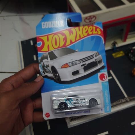 Jual Hot Wheels Nissan R32 Godzila Reguler Shopee Indonesia