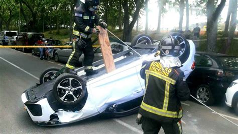 Espectacular Accidente De Tr Fico En Barcelona