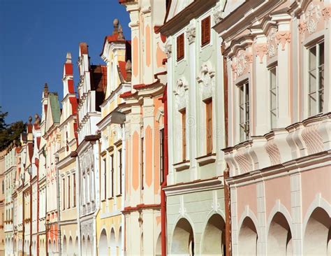 Plaza De Telc O De Teltsch Rep Blica Checa Moravia Imagen De Archivo