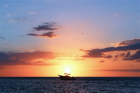 Gambar Pantai Pemandangan Laut Air Outdoor Lautan Horison Awan