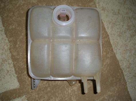 Расширительный бачок (Часть 1) — Ford Focus II Sedan, 1,8 л, 2005 года ...