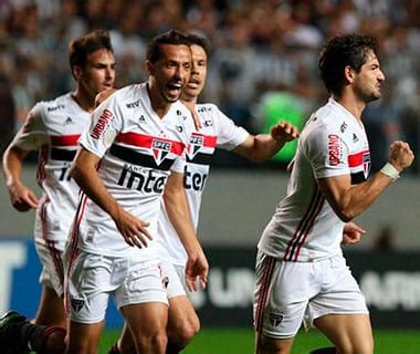 Atlético MG e São Paulo fazem jogo movimentado e ficam no 1 a 1 em Belo