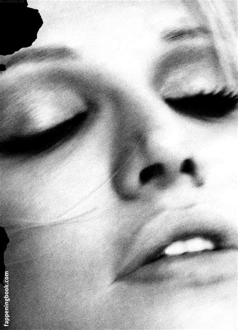 Courtney Love Nude OnlyFans Leaks Fappening Page FappeningBook