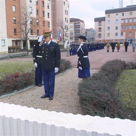 Photographes En Rh Ne Alpes Caserne Delfosse Hommage Aux Gendarmes