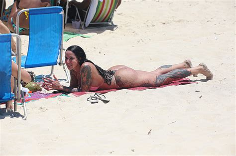 ELISA SANSHES Eliza Sanches Na Praia Porn Pic