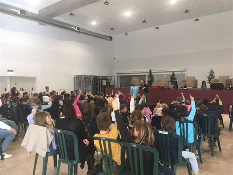 Dia Internacional Contra La Violencia Hacia Las Mujeres CEIP LA MOLA