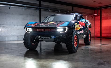 La Ford Raptor T1 será manejada por Nani Roma y Carlos Sainz en el