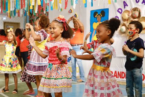 Escola Municipal Julieta Viana Realiza Festa Junina Secretaria De