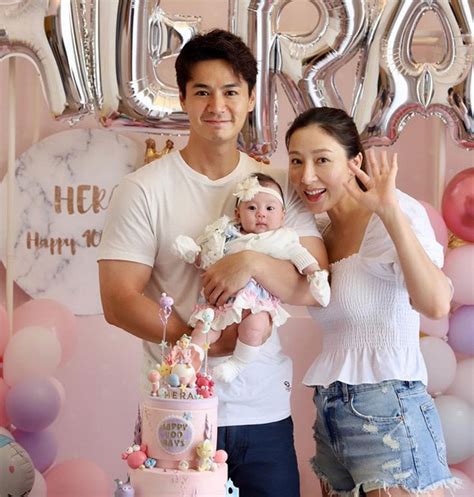 Bị nói dại dột khi lấy chồng trẻ mỹ nhân sex trên xe hơi giờ khiến ai cũng ngưỡng mộ