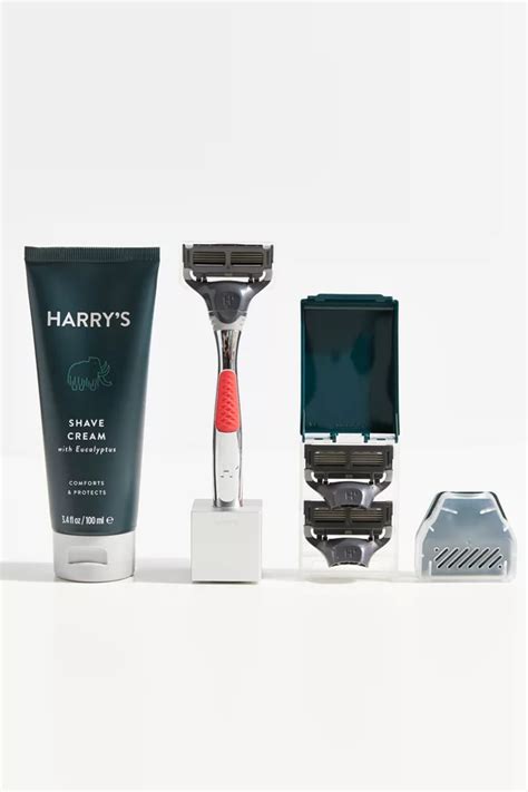 Harry’s Winston Shave Gift Set | Urban Outfitters