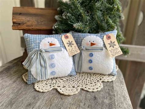 18 Christmas Sewing Projects To Make.