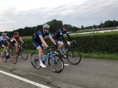 Bestellen fietskleding - Arktika