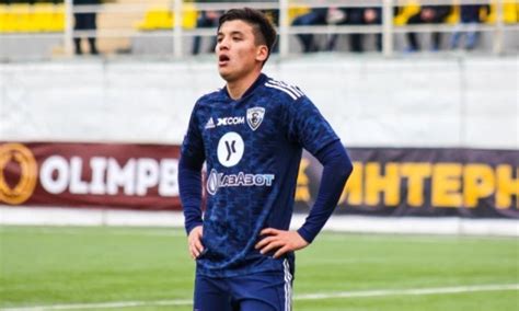 Столичный клуб подписал казахстанского футболиста - Футбол - Sports.kz