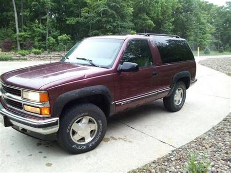 Purchase Used Chevrolet Tahoe Lt Sport Utility Door L In