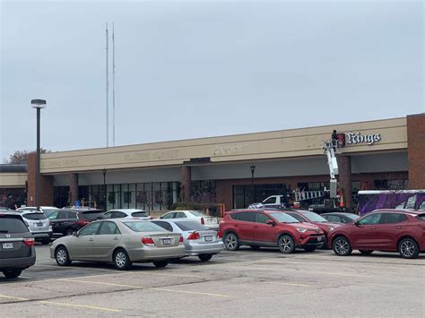 Sea beach plaza renovations are attracting more tourists this summer 21