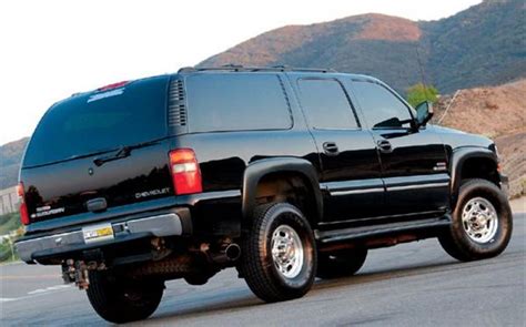 2000 Chevrolet Suburban - Information and photos - MOMENTcar