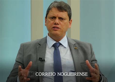 Estado de SP proíbe exigência do comprovante do cartão de vacina contra