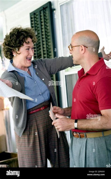 MERYL STREEP, STANLEY TUCCI, JULIE and JULIA, 2009 Stock Photo - Alamy