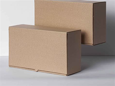 Free Rectangular Box Packaging Mockup (PSD) 