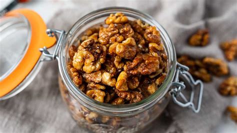 Sweet and Spicy Walnuts | Town & Country Markets