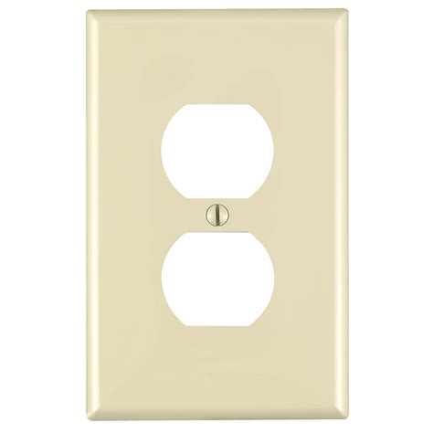 Leviton 1 Gang Midway Nylon Duplex Receptacle Wall Plate In Ivory The Home Depot Canada