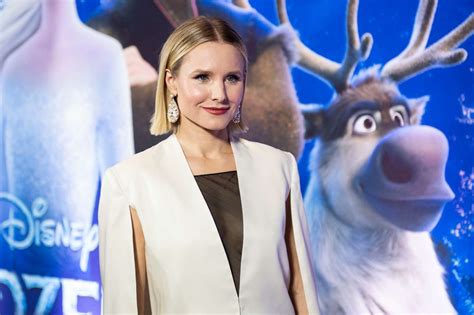 Kristen Bell - Frozen 2 Photocall in Toronto-17 | GotCeleb