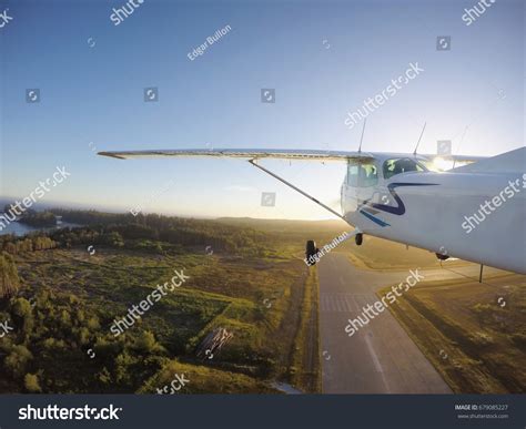 23 Tofino Airport Images, Stock Photos & Vectors | Shutterstock