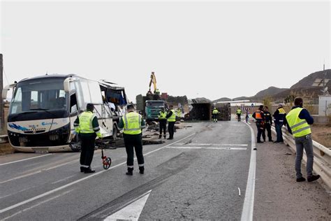 ACCIDENTE EN MURCIA HOY Una Fallecida Y Varias Heridas Al Volcar Un