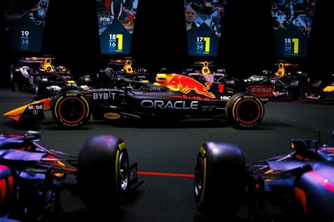 2022年型レッドブルf1マシン『rb18』のカラーリング Autosport Web