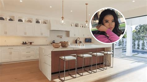 Youtuber Stephanie Soo Buys 229 Million House Variety