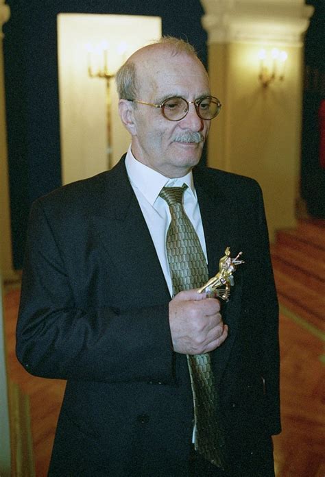 Георгий Данелия — биография